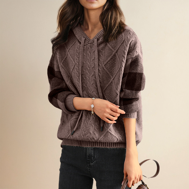 Emily | Pull à Capuche en Tricot Câble